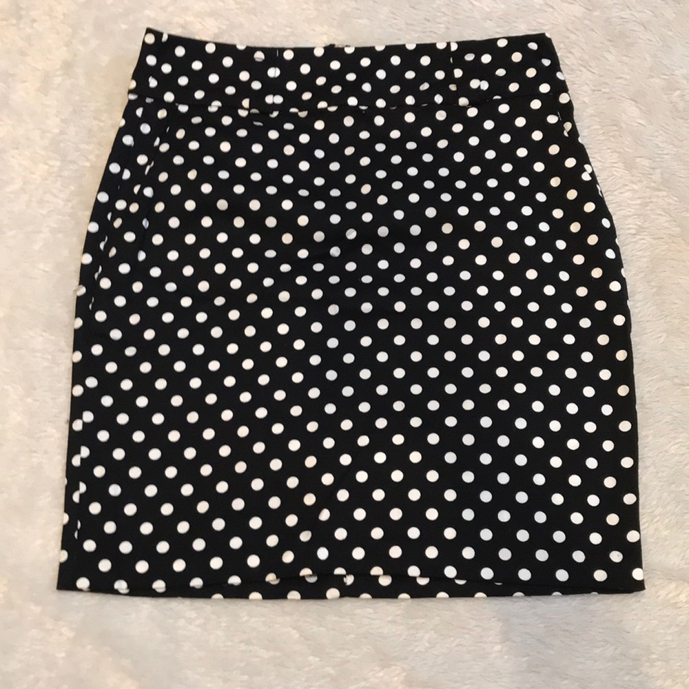 Polka dot skirt w/ pockets